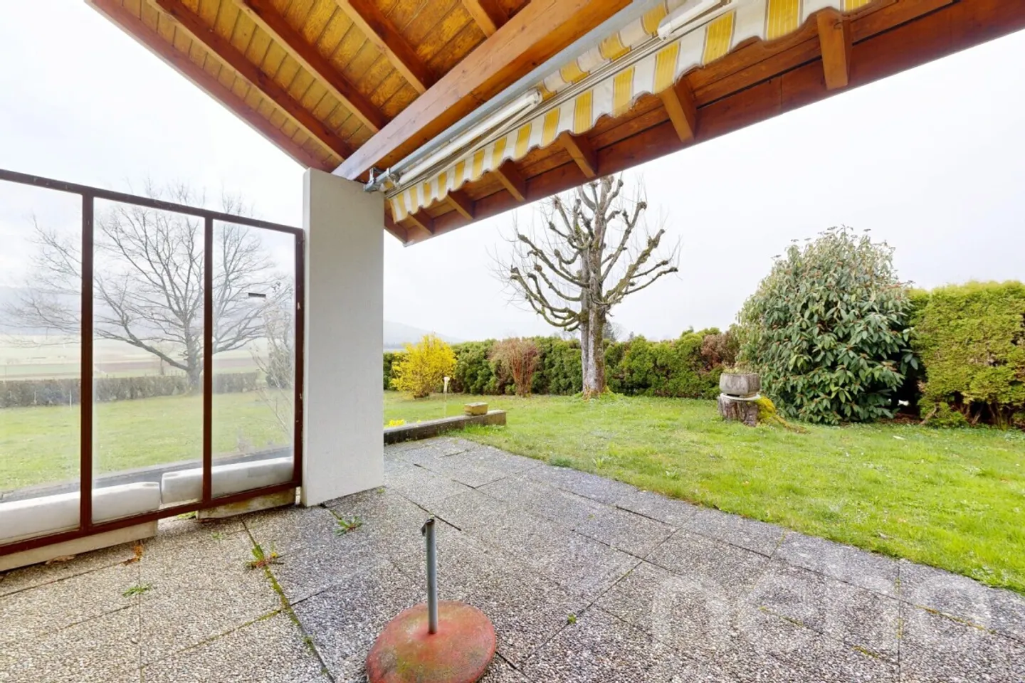 Architect-designed villa with potential on 1,298 m² - Photo 11 of 12