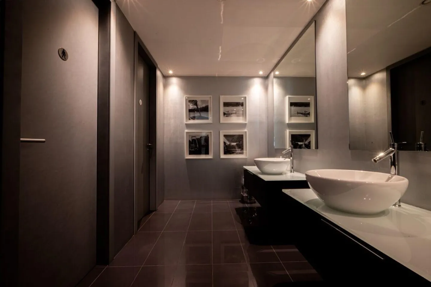 Prestigious office with lake view inside Palazzo Mantegazza - Photo 13 of 15