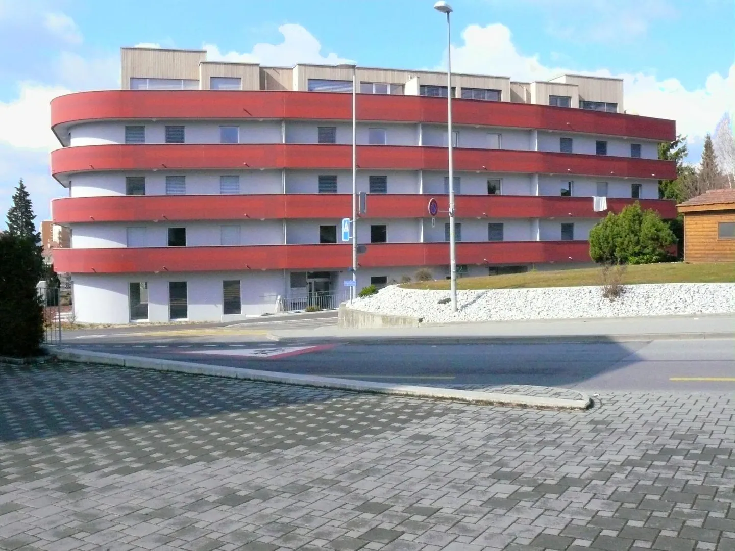 Unterirdischer Parkplatz - Foto 2 von 2