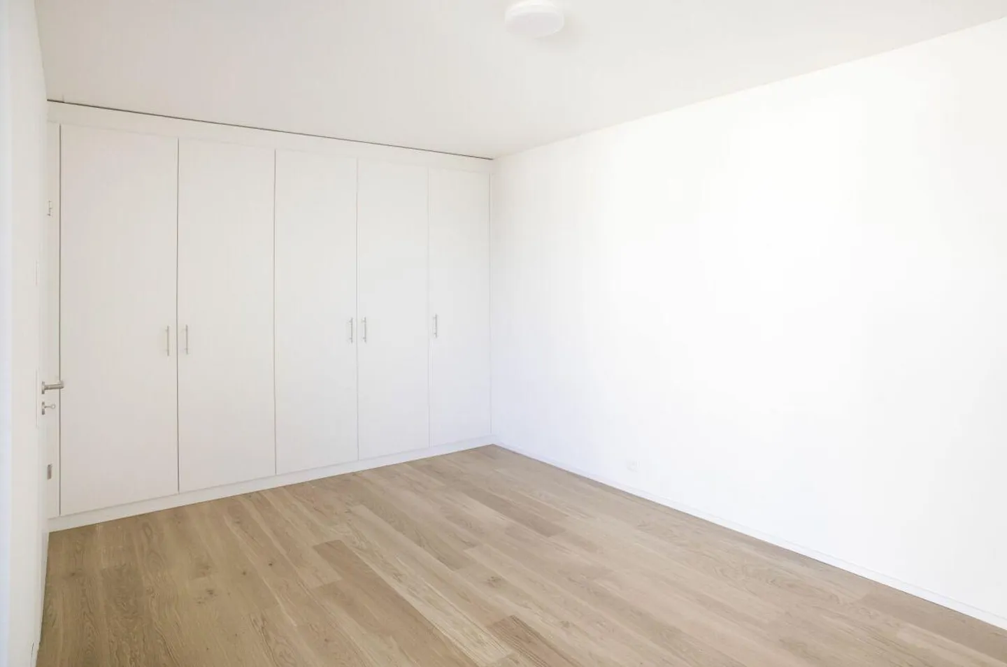 3.5-room attic apartment in Honau - Photo 3 of 4