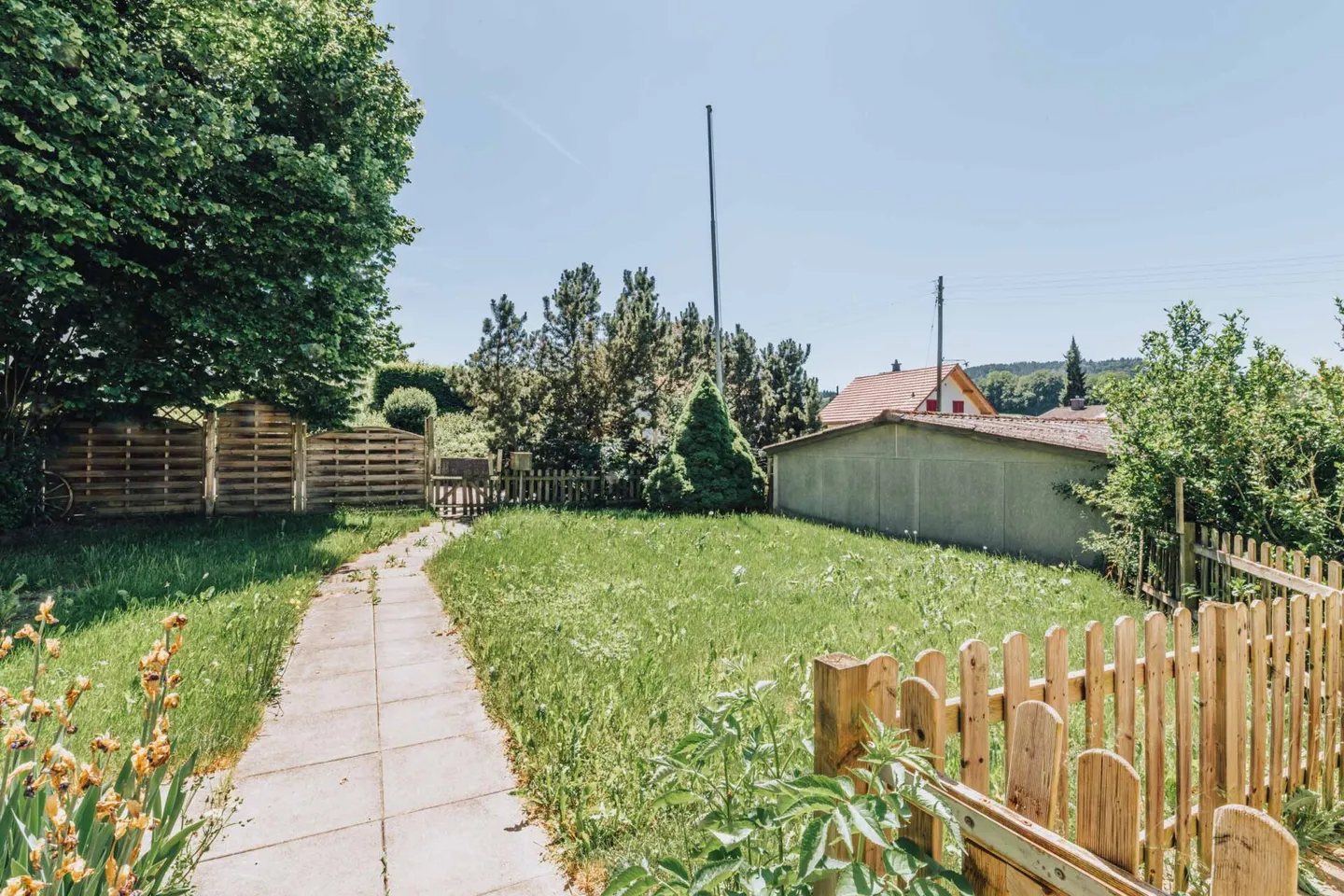 Charming single-family house with garden and lots of potential in Melchnau - Photo 5 of 17
