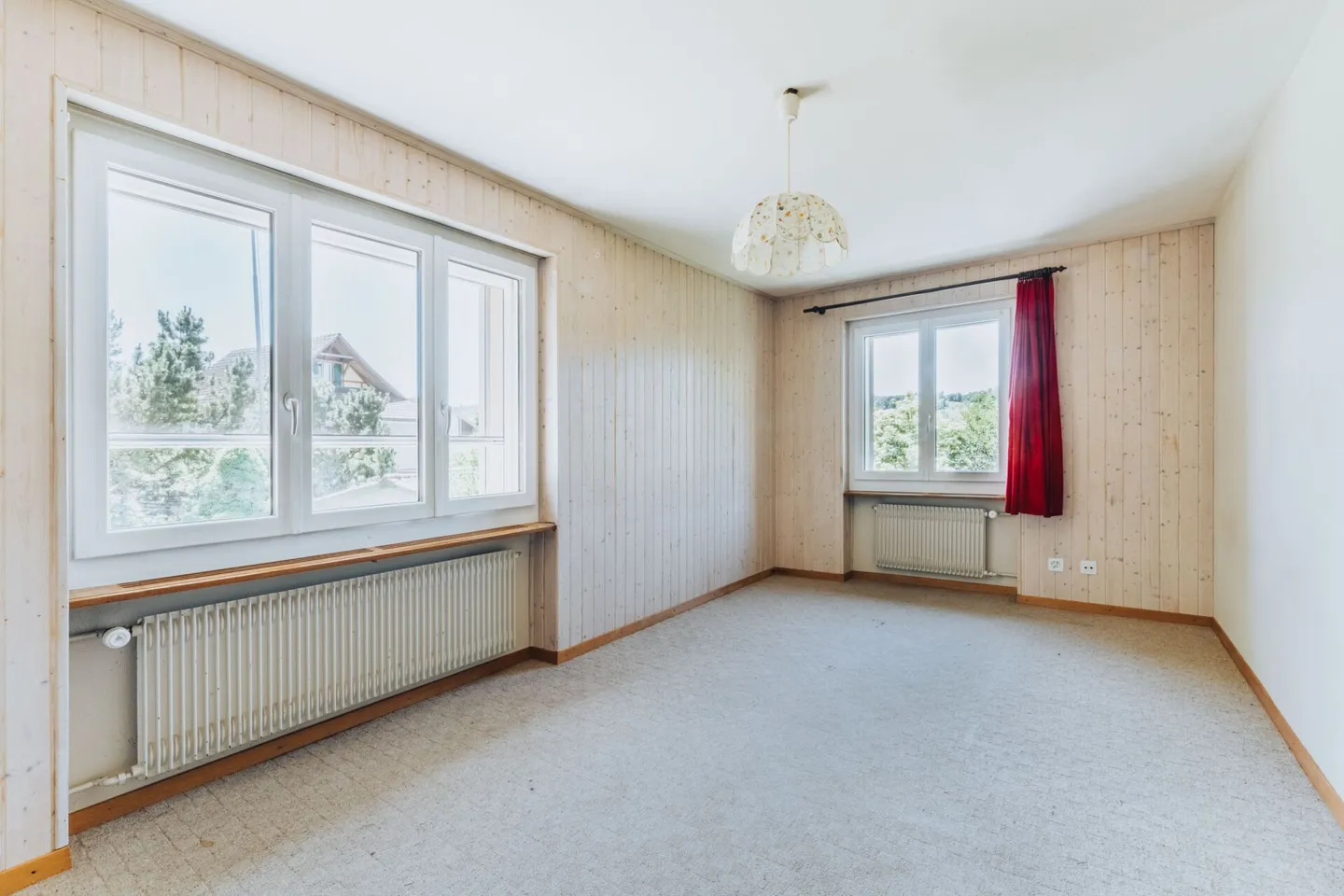 Charming single-family house with garden and lots of potential in Melchnau - Photo 10 of 17
