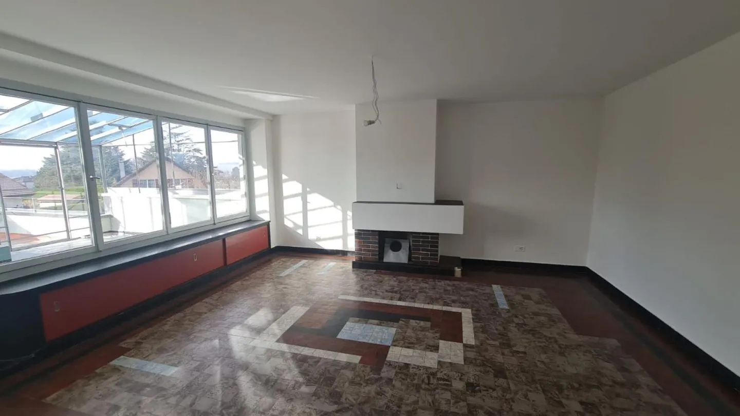 Charmante Attikwohnung in Bercher - Foto 8 von 13