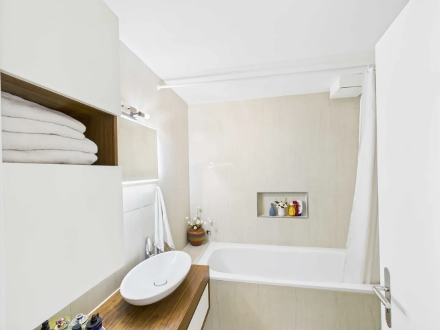 «6.5-Zi. Terrassenwohnung in Unterentfelden» - Photo 11 sur 13