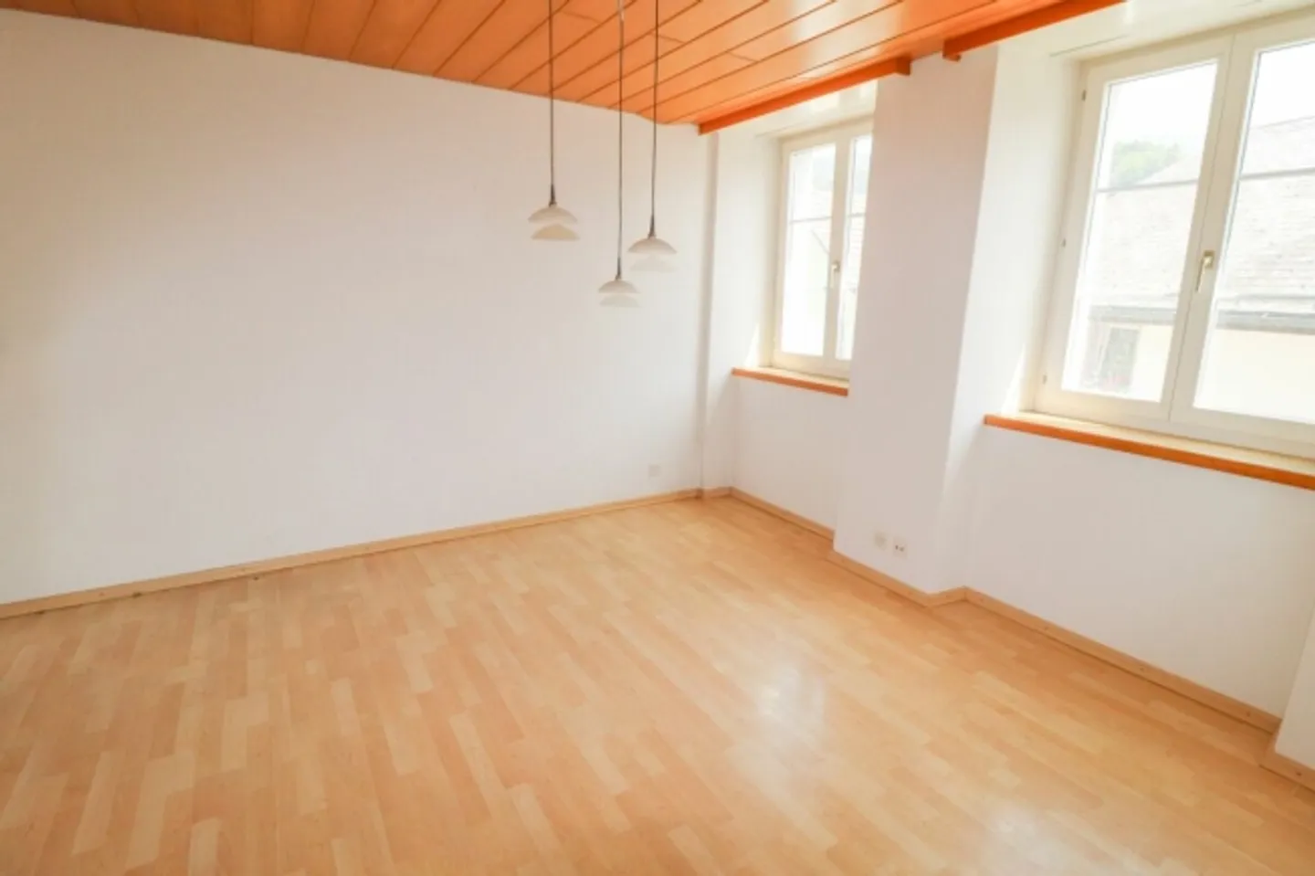 13 Room single house - Photo 4 of 18