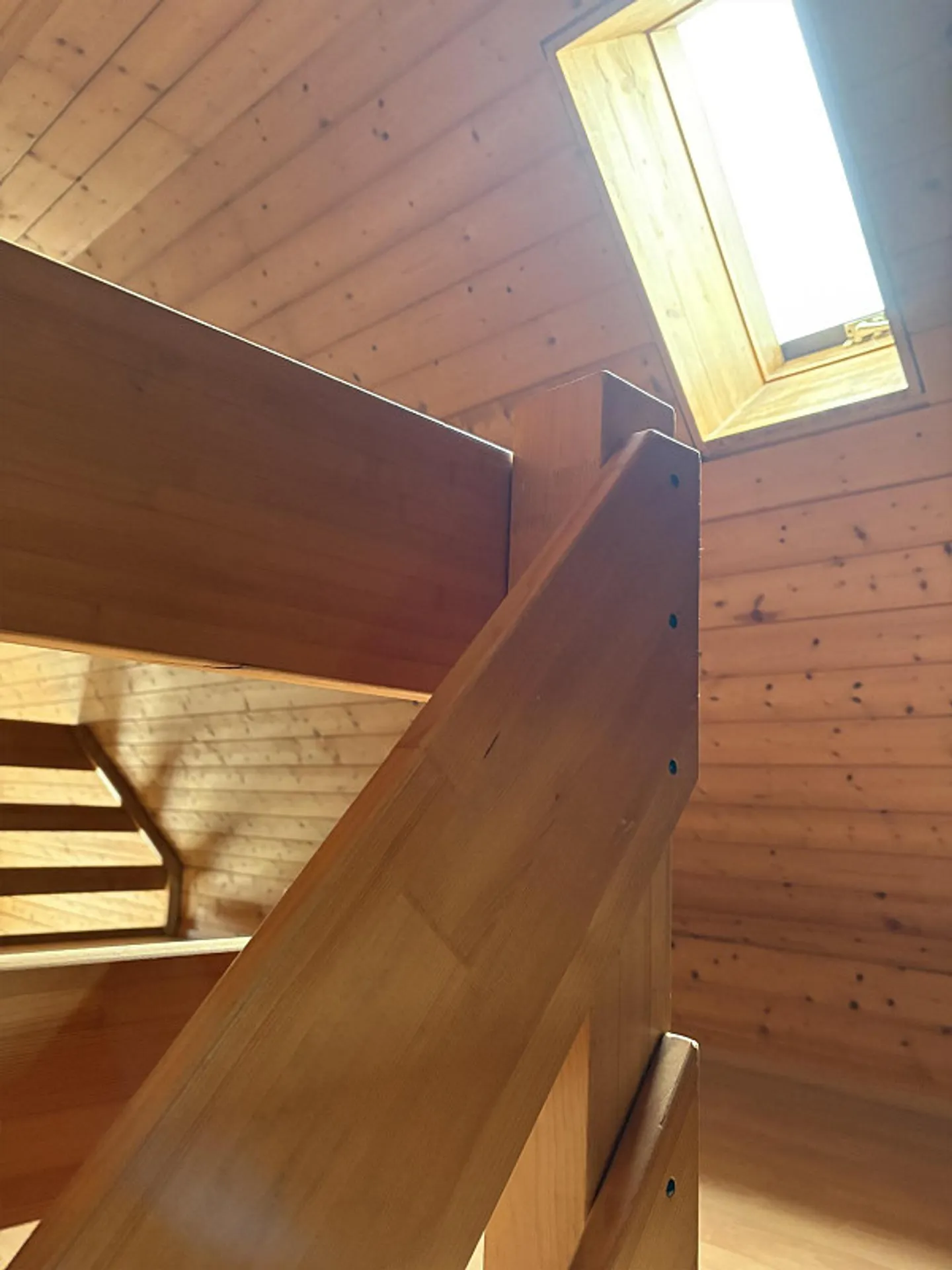 Appartement sous les combles lumineux, charmant et rénové de 5 1/2 pièces - Photo 6 sur 22