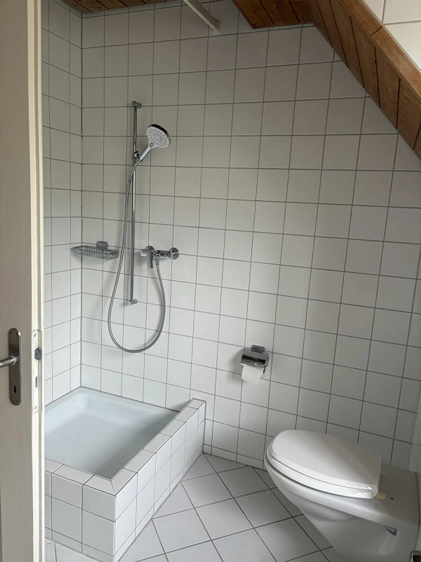Appartement sous les combles lumineux, charmant et rénové de 5 1/2 pièces - Photo 9 sur 22