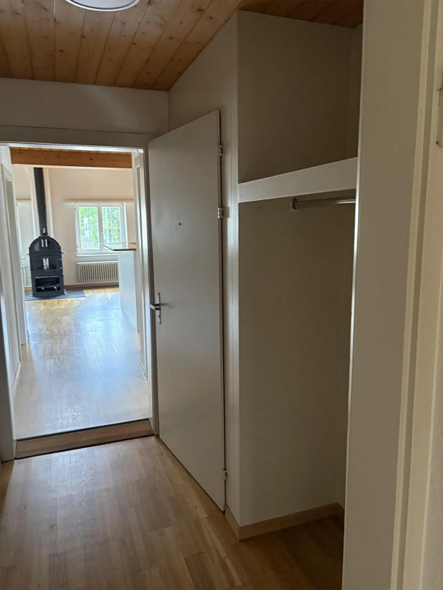 Appartement sous les combles lumineux, charmant et rénové de 5 1/2 pièces - Photo 10 sur 22