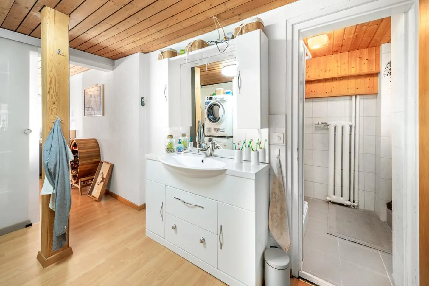 vollständig möblierte Ferienwohnung in Braunwald - Photo 10 sur 12