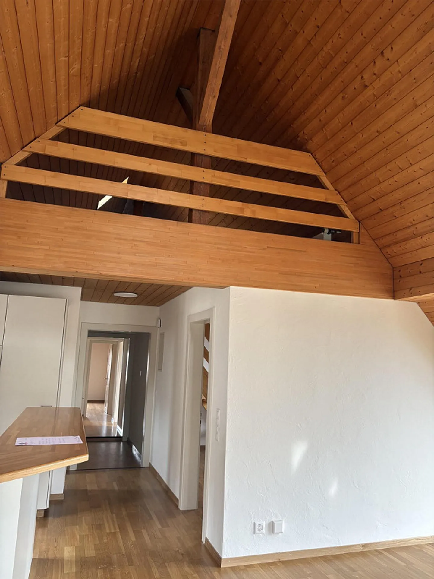 Appartement sous les combles lumineux, charmant et rénové de 5 1/2 pièces - Photo 17 sur 22