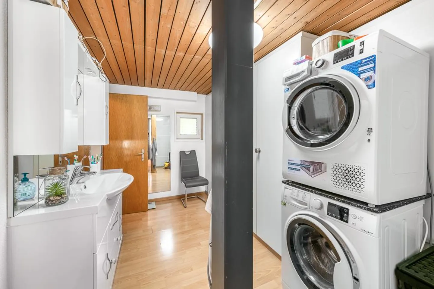 vollständig möblierte Ferienwohnung in Braunwald - Photo 9 sur 12
