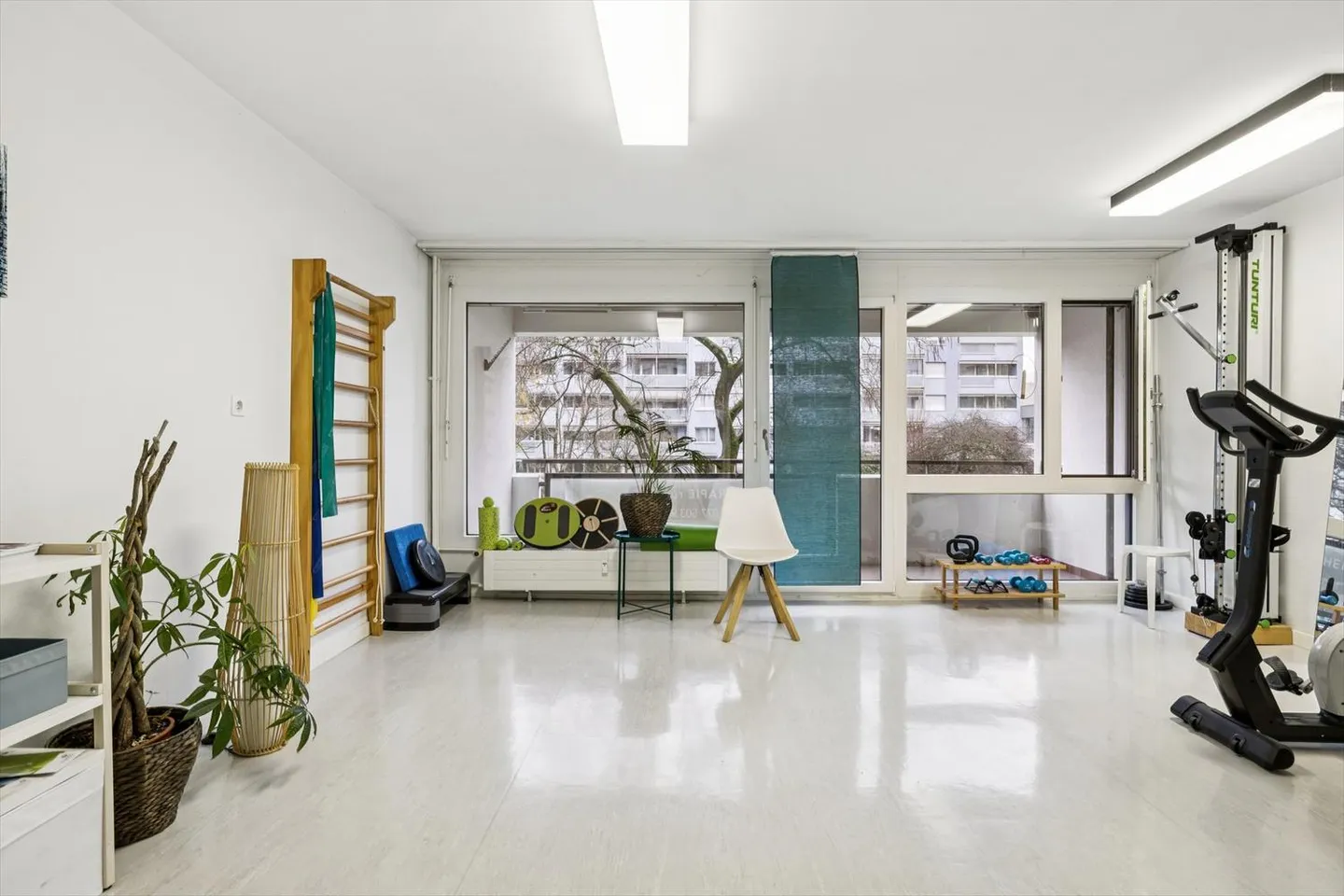 Practice, Therapy or Office in the Trend District Gundeldingen, Basel – 187 m² - Photo 10 of 11