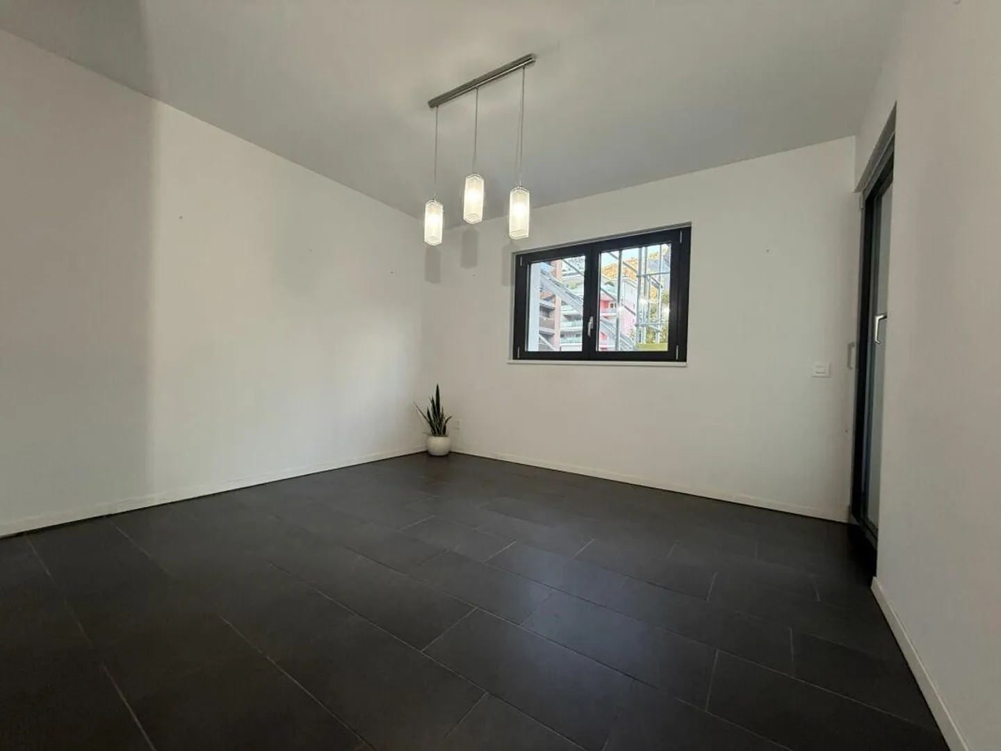 Appartement moderne de 2,5 pièces dans un emplacement privilégié à Locarno - Photo 4 sur 9