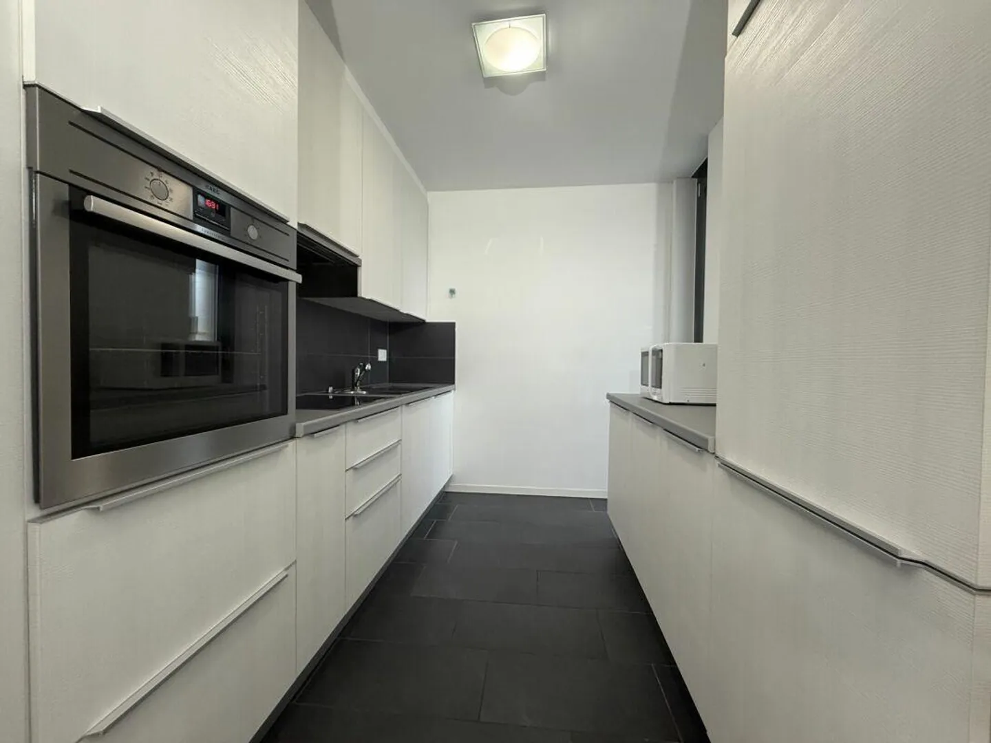 Appartement moderne de 2,5 pièces dans un emplacement privilégié à Locarno - Photo 3 sur 9
