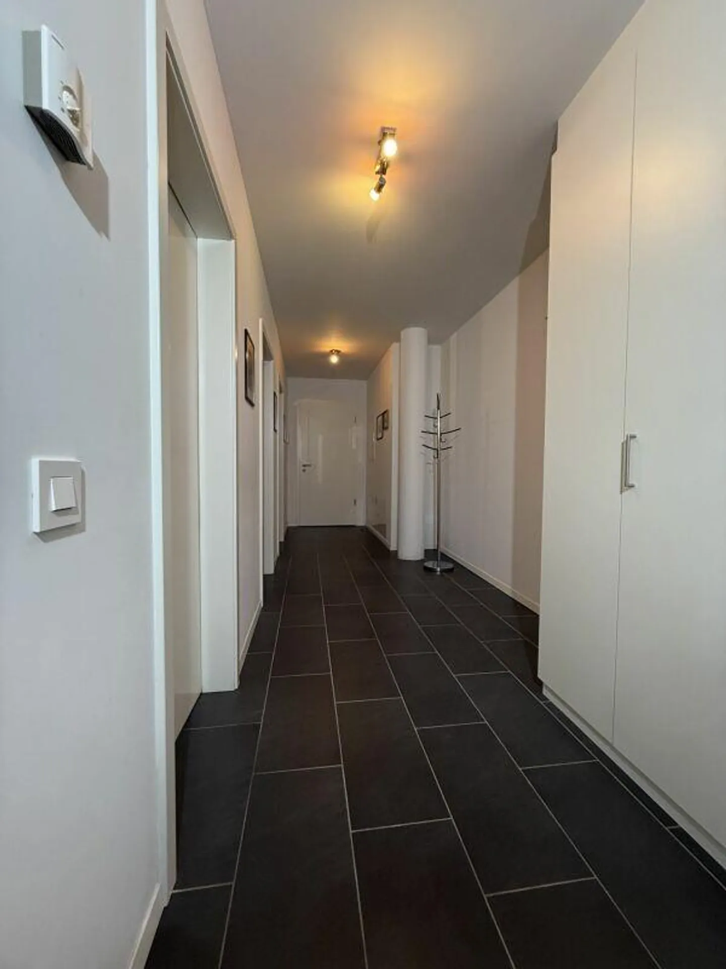 Appartement moderne de 2,5 pièces dans un emplacement privilégié à Locarno - Photo 8 sur 9