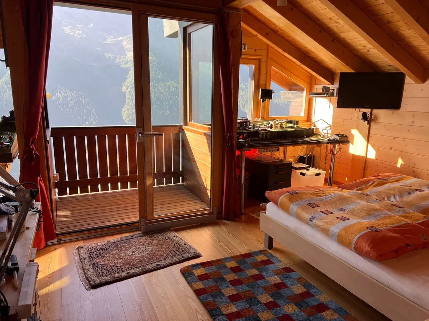 Chalet esclusivo di 5,5 stanze in una posizione tranquilla a Wiler - Foto 9 di 13