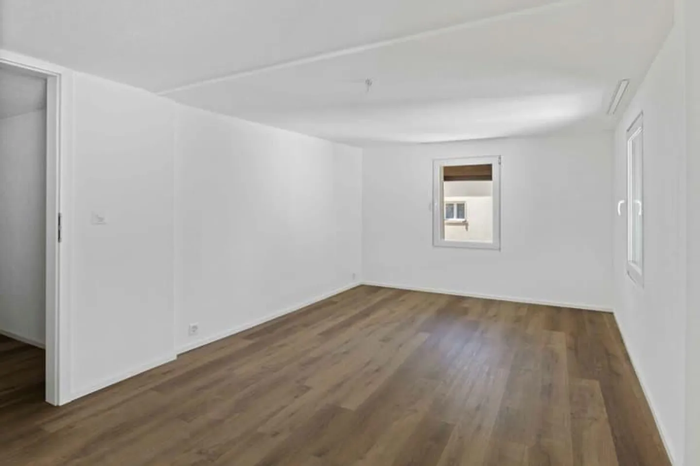 Charming 4.5-Room Semi-Detached House in Wohlen (AG) for Rent - Photo 5 of 10