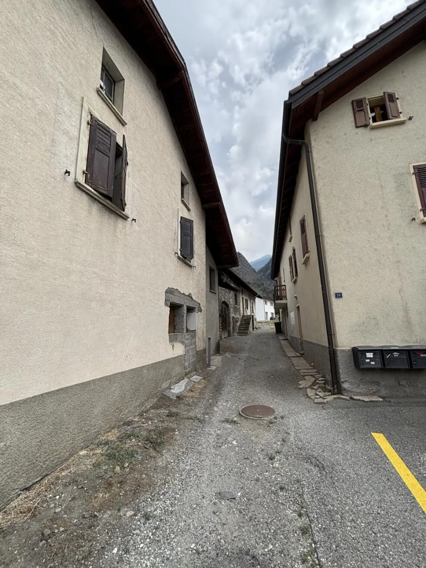6003M-Riddes. Village house with great renovation potential - Photo 4 of 11