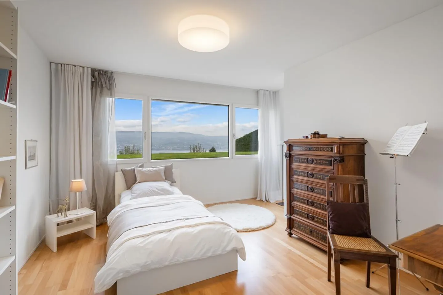 House in Horgen with unobstructed lake view - Photo 7 of 8