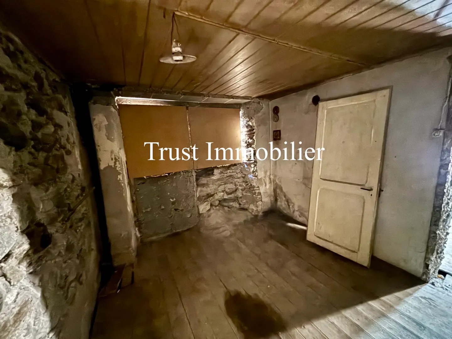 6003M-Riddes. Village house with great renovation potential - Photo 7 of 11
