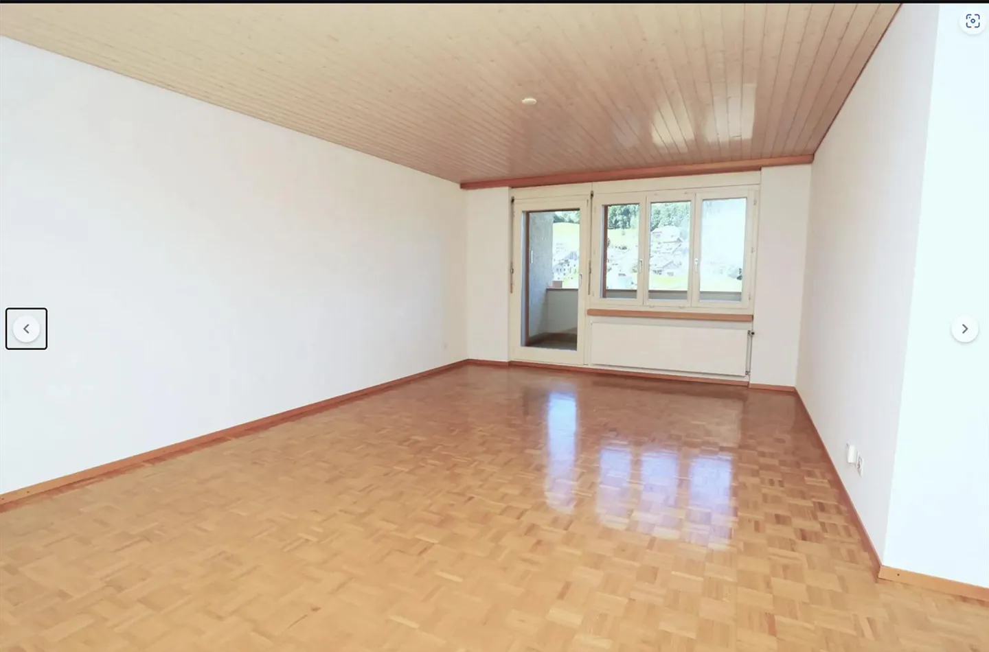 Appartamento mansardato di 3,5 locali al margine del villaggio con vista meravigliosa - Foto 5 di 6