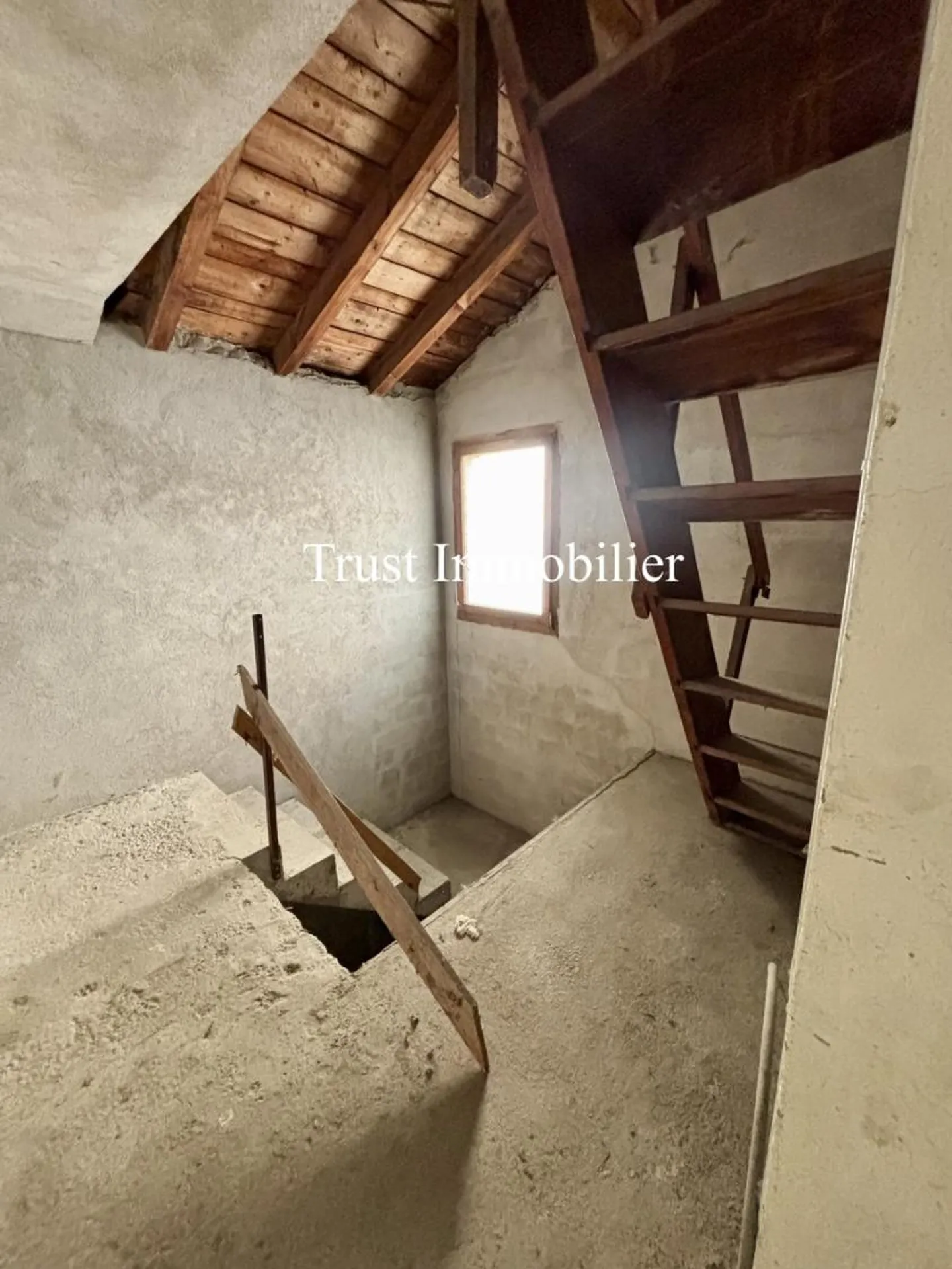 6003M-Riddes. Village house with great renovation potential - Photo 11 of 11