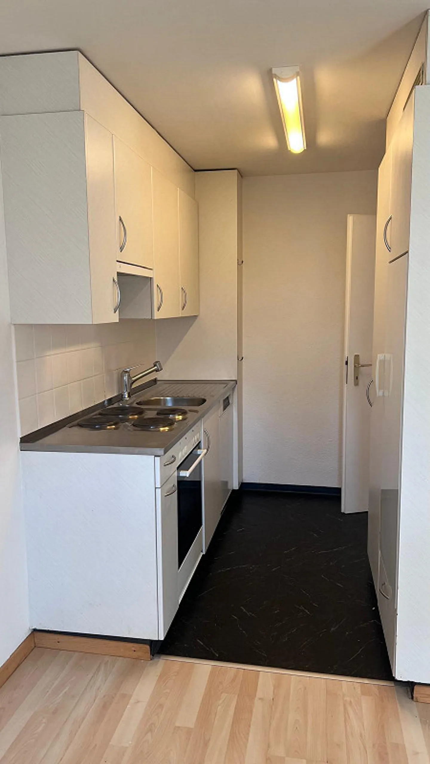 Appartement spacieux de 4½ pièces dans un emplacement central et calme - Photo 1 sur 8
