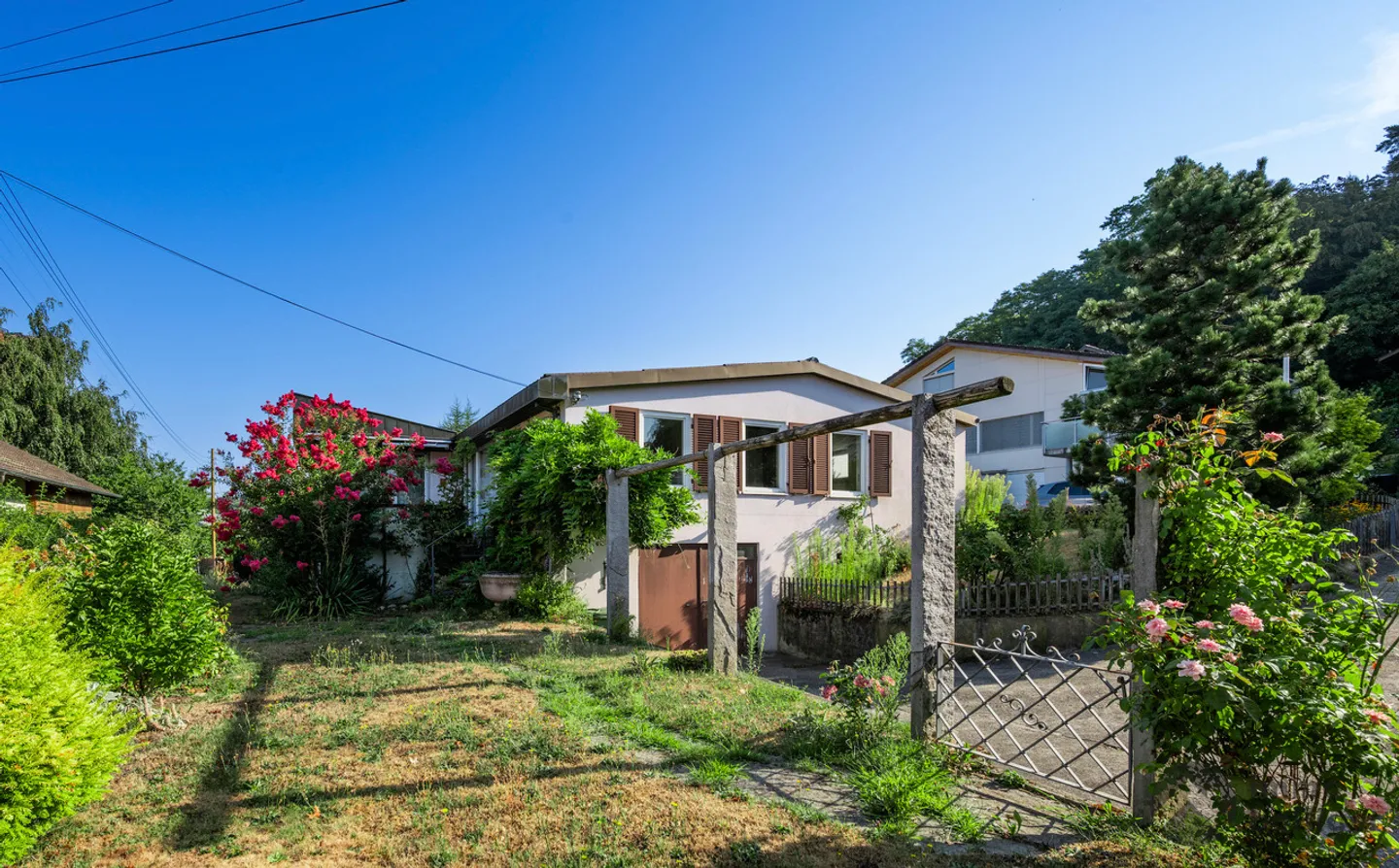 Charaktervolles Einfamilienhaus - Foto 1 von 13