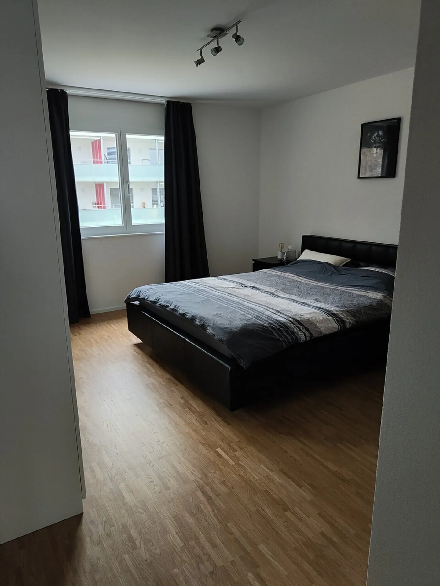 Ampio appartamento di 3,5 locali di 88m2 in un edificio recente - Foto 5 di 12