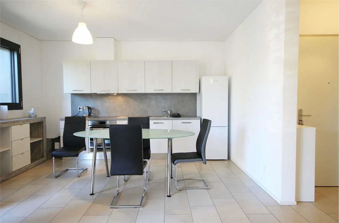 Lugano: modern apartment near the center - Photo 2 of 9