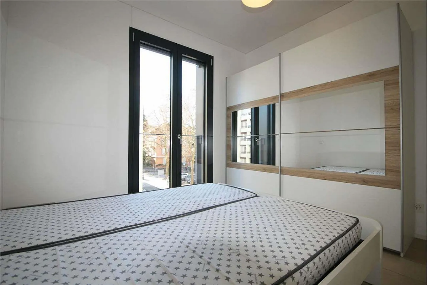 Lugano: modern apartment near the center - Photo 3 of 9