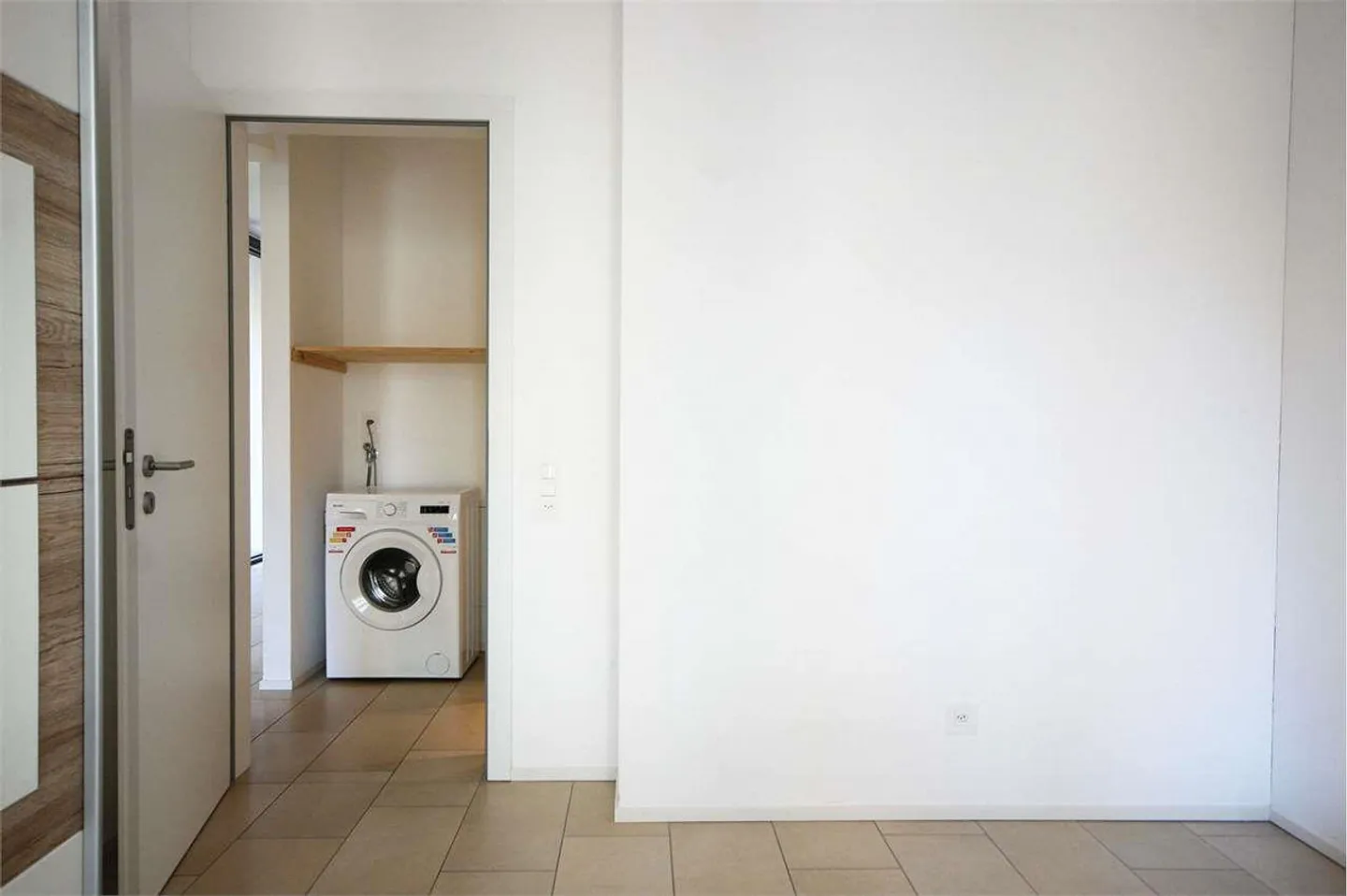 Lugano: modern apartment near the center - Photo 4 of 9