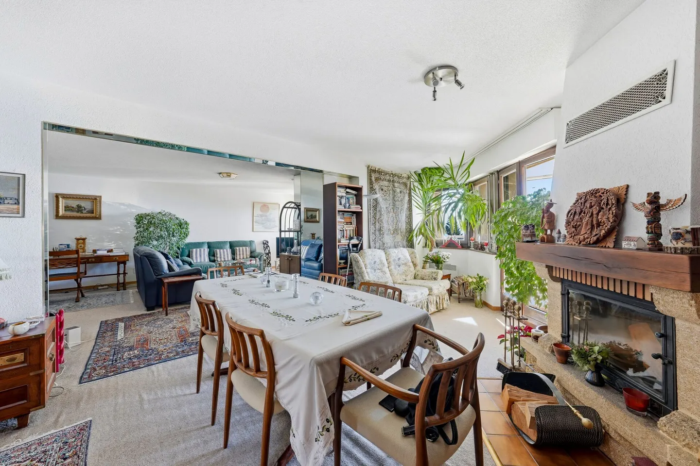 4.5 Room Apartment with Breathtaking Views of the Alps and the Lake with Sauna - Photo 3 of 11