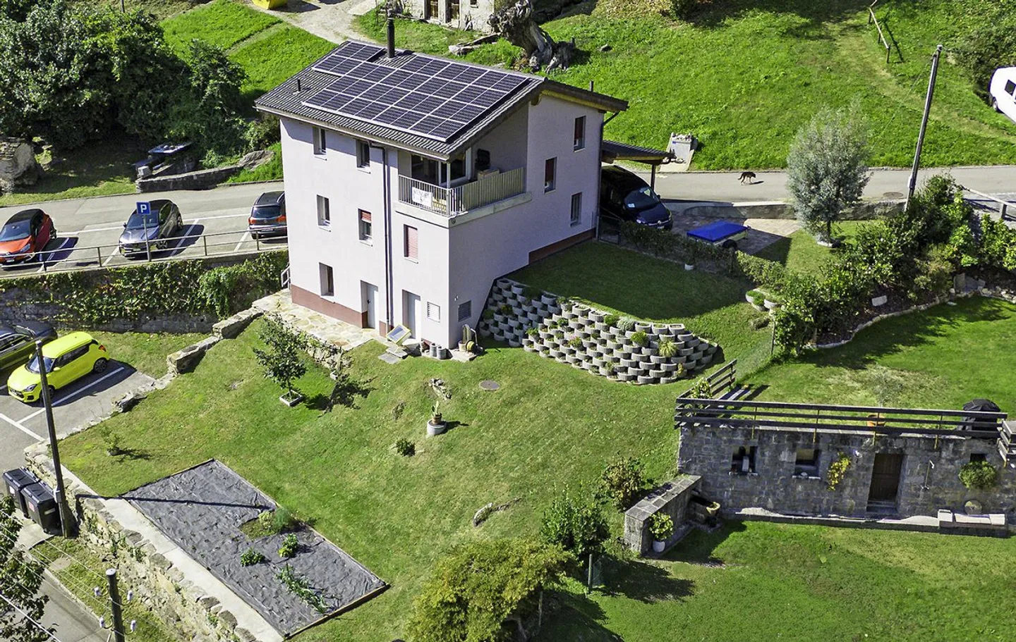 Val di Blenio - Casa unifamiliare con giardino e parcheggio, soleggiat - Foto 1 di 23