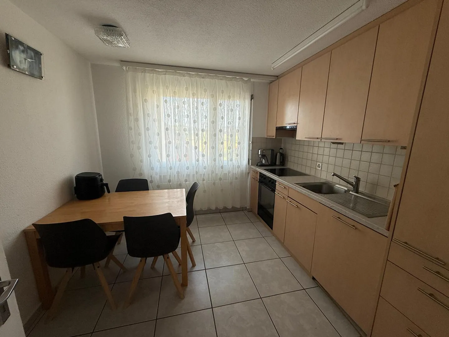 Charmante 4.5 Zimmer Wohnung - Foto 2 von 12