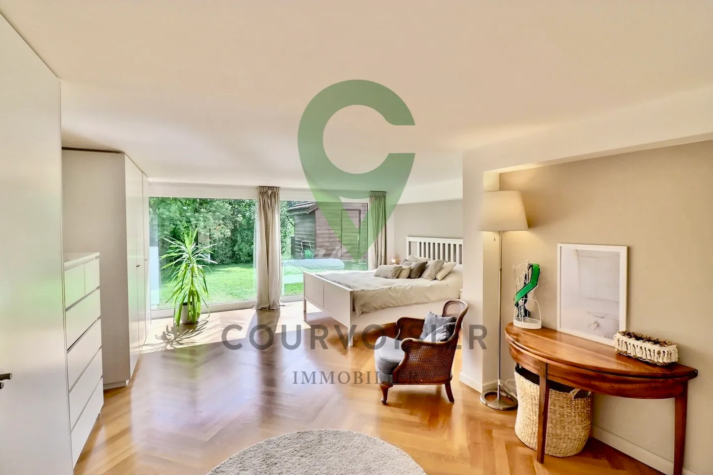 Maison familiale élégante avec piscine - Photo 5 sur 13