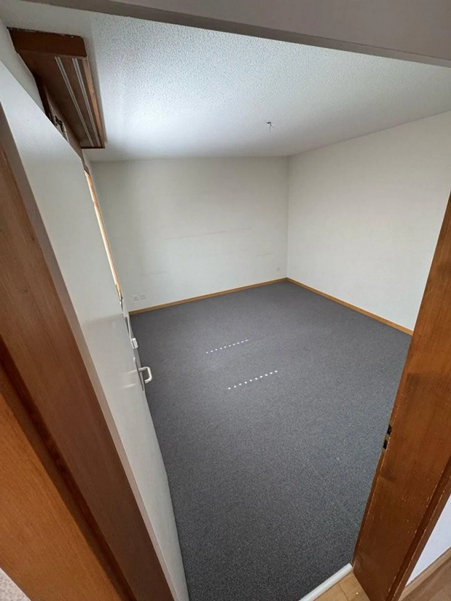 Helle 5.5-Zimmer-Maisonette-Wohnung mit Balkon - Foto 7 von 12