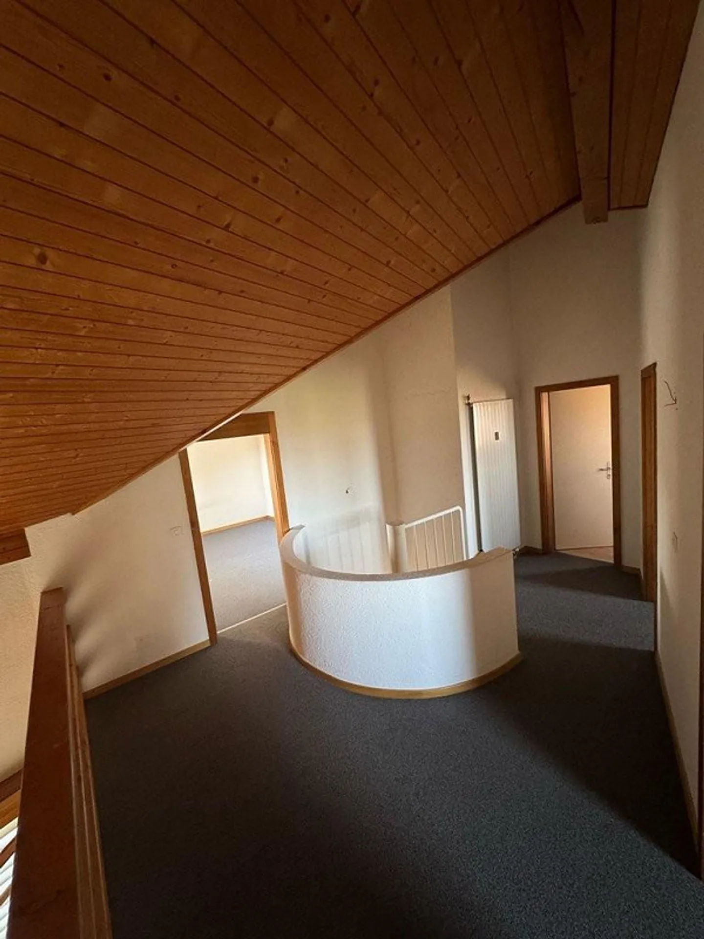 Helle 5.5-Zimmer-Maisonette-Wohnung mit Balkon - Foto 8 von 12