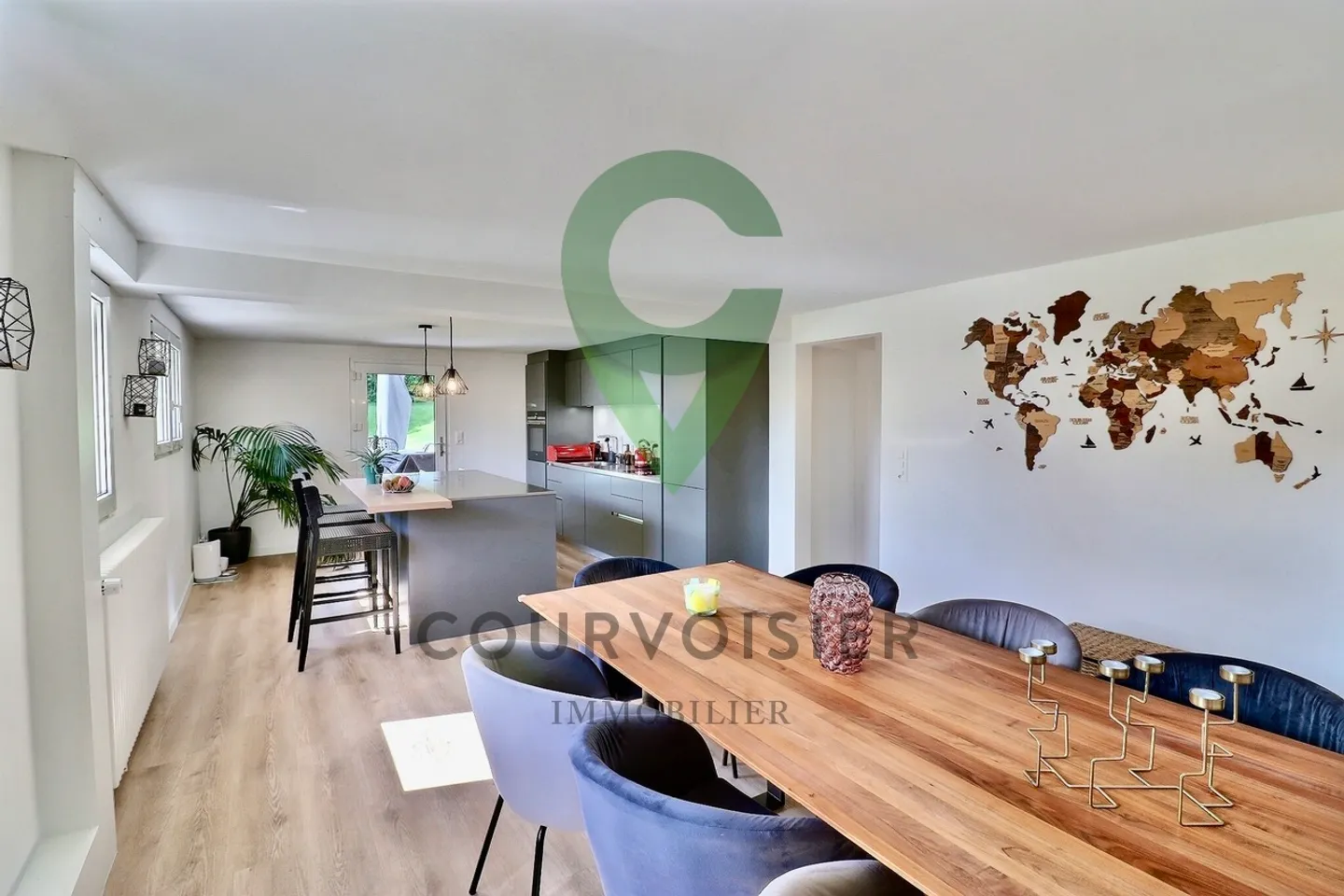 Maison familiale élégante avec piscine - Photo 4 sur 13
