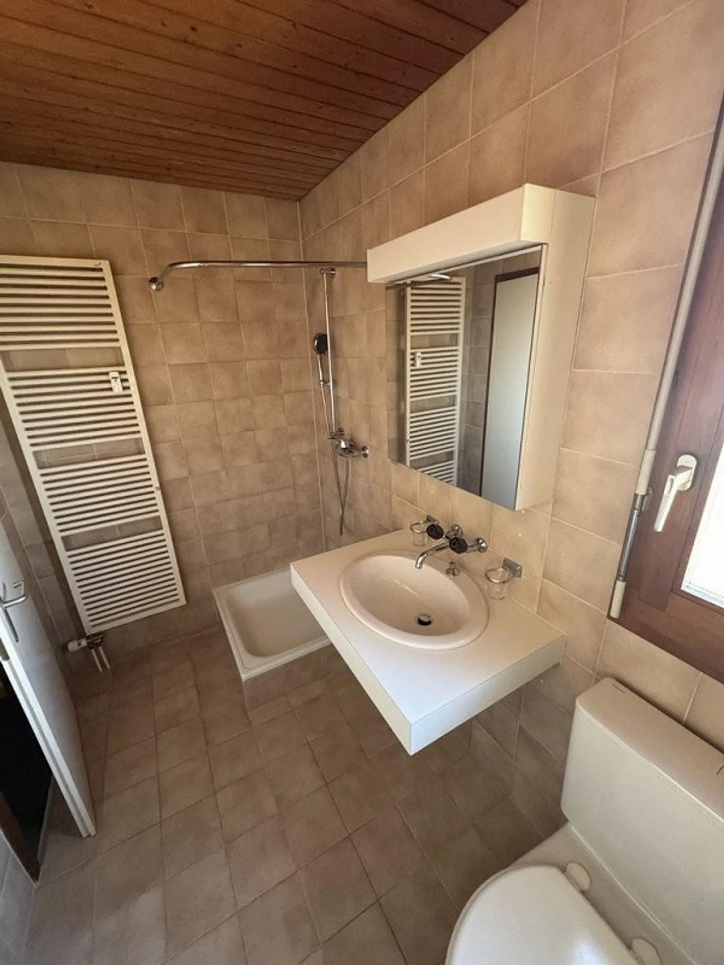 Helle 5.5-Zimmer-Maisonette-Wohnung mit Balkon - Foto 5 von 12