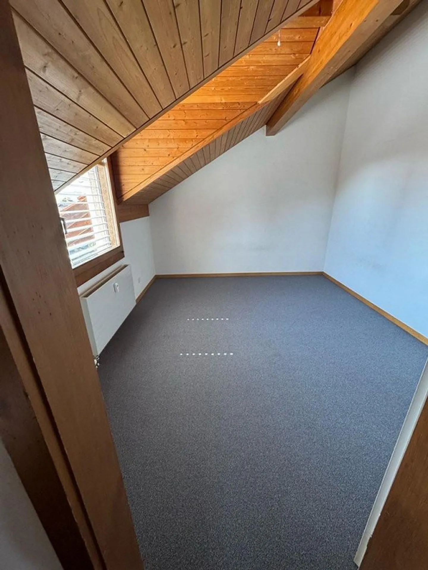 Helle 5.5-Zimmer-Maisonette-Wohnung mit Balkon - Foto 11 von 12