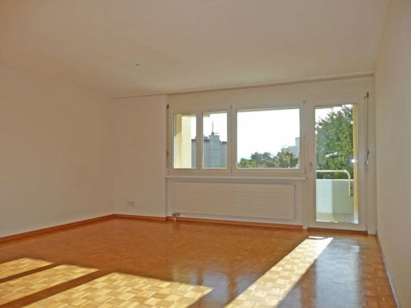 Ruhige 3-Zimmer Wohnung in Witikon - Foto 3 von 5