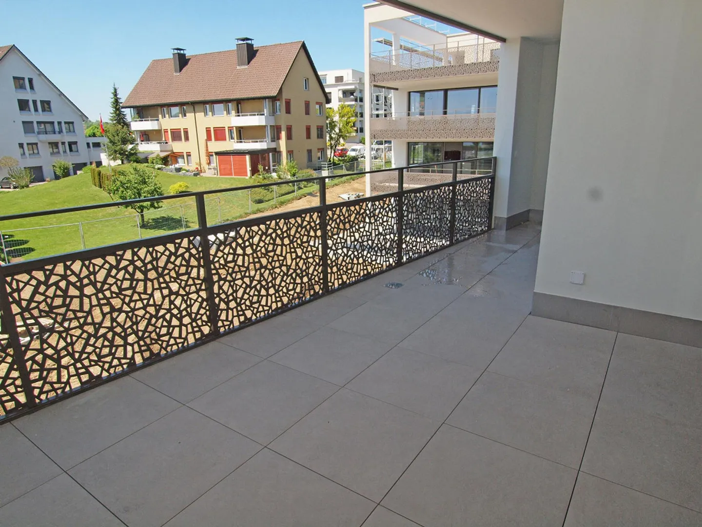 Bright 3.5 room apartment with two loggias - Photo 6 of 13