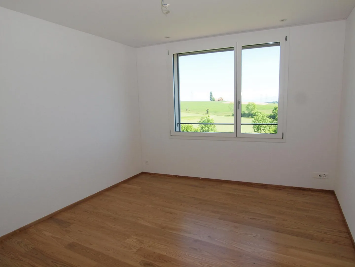 Bright 3.5 room apartment with two loggias - Photo 11 of 13