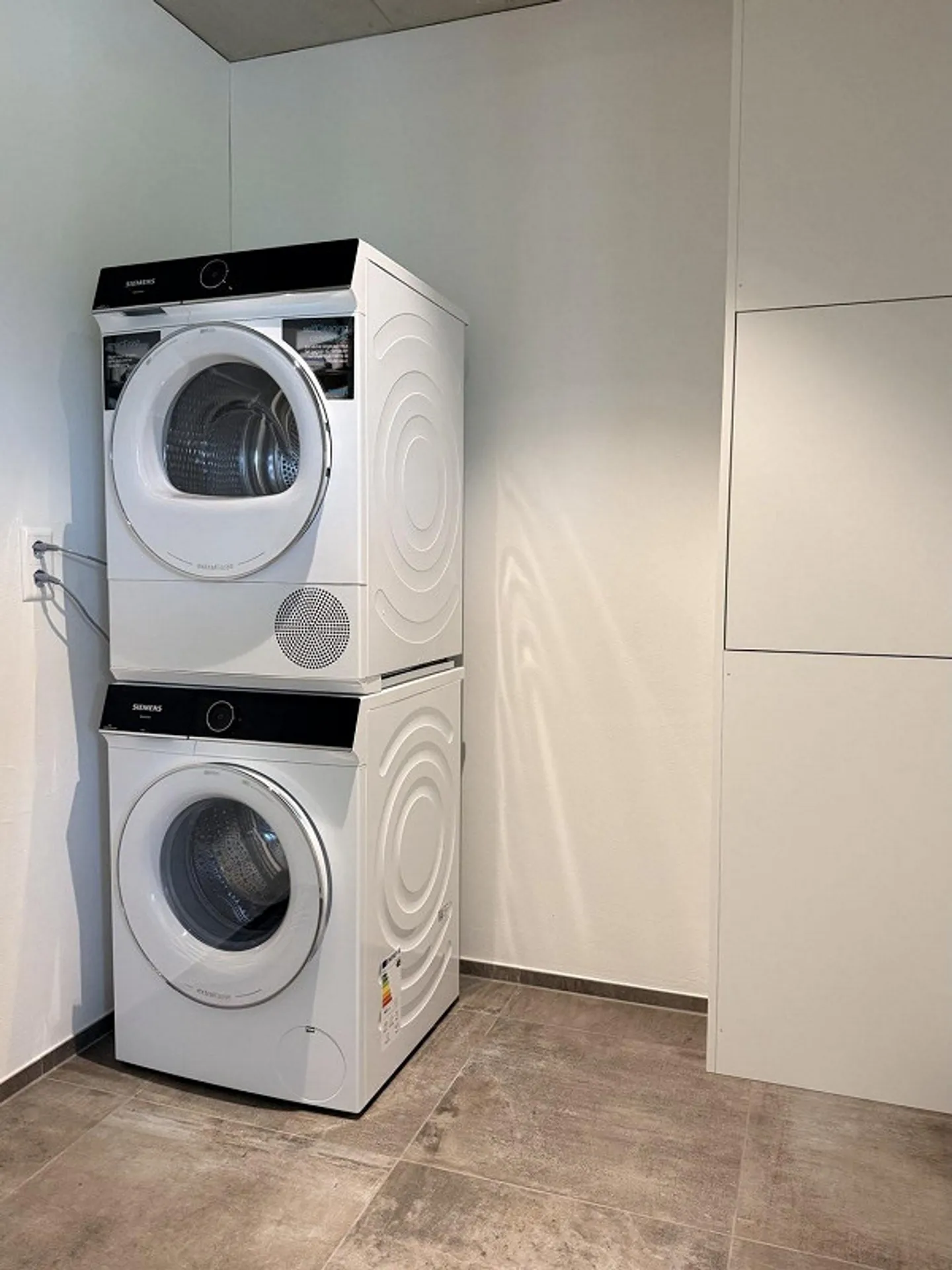 Vie moderne en attique dans un nouveau bâtiment - 4,5 pièces avec une immense terrasse - Photo 7 sur 13