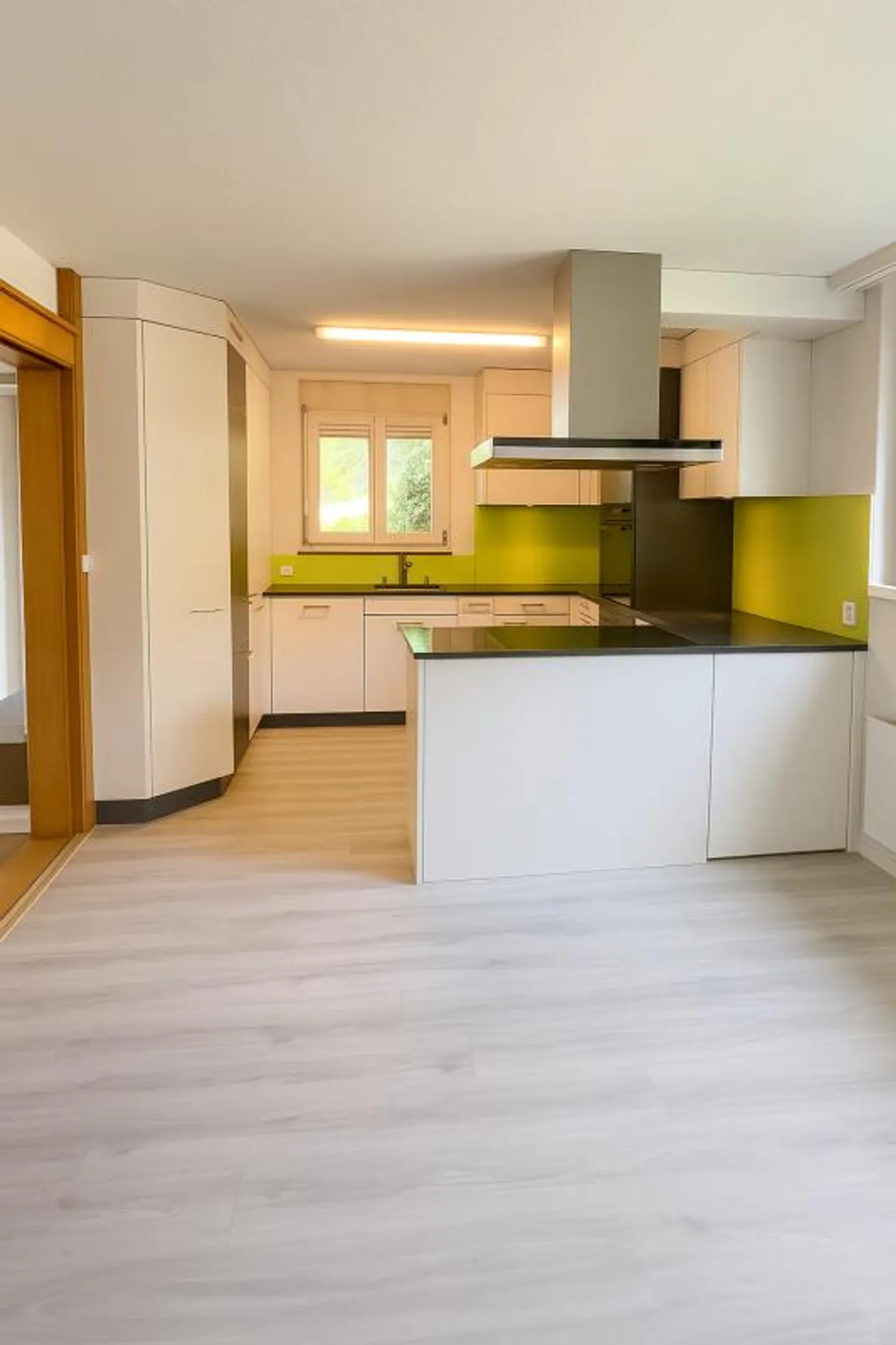 Spacious 4.5-room garden apartment in tax-friendly Zuzwil - Photo 2 of 11
