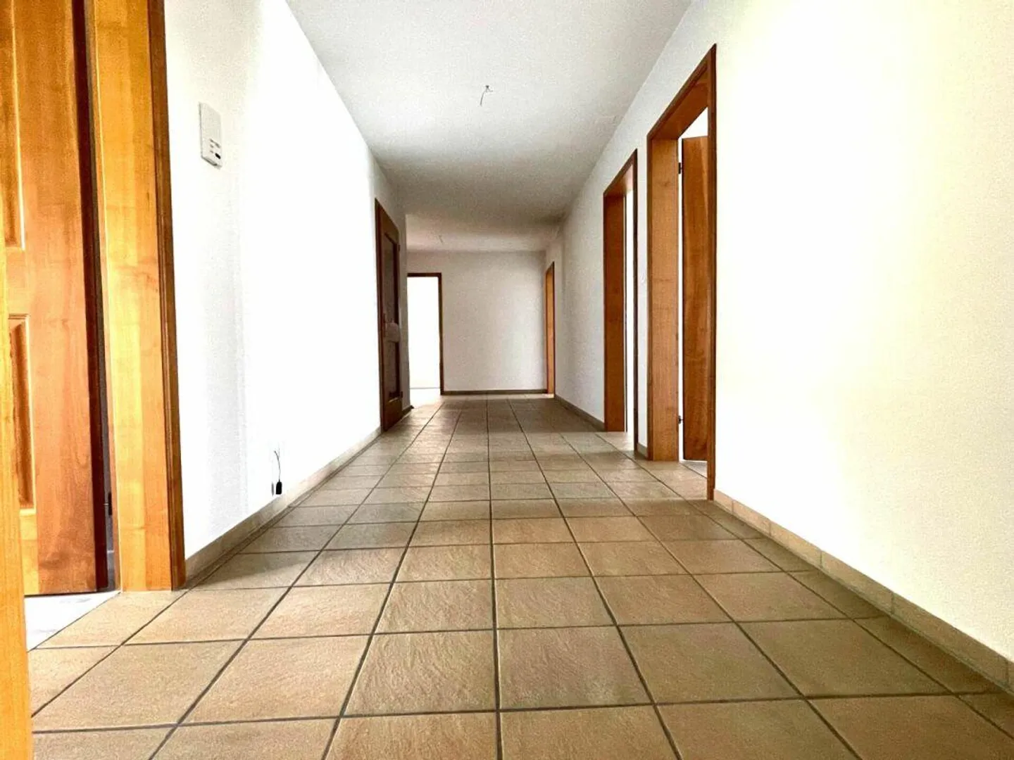 Spacious 4.5-room garden apartment in tax-friendly Zuzwil - Photo 4 of 11