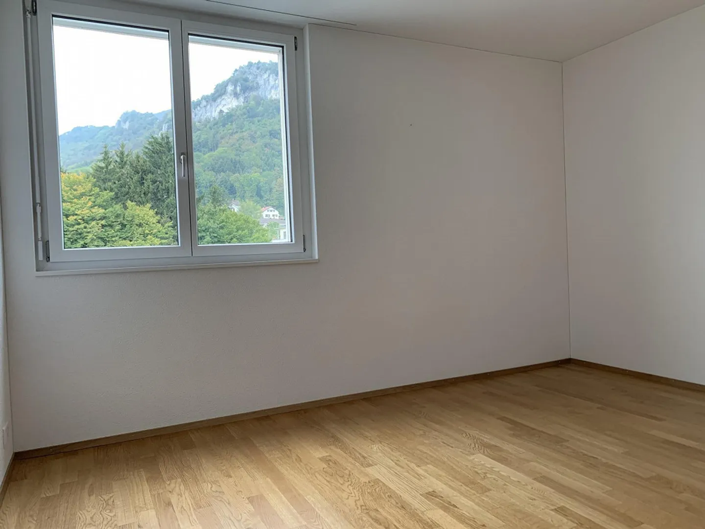 Moderne und grosszügige Wohnung - Foto 8 von 13