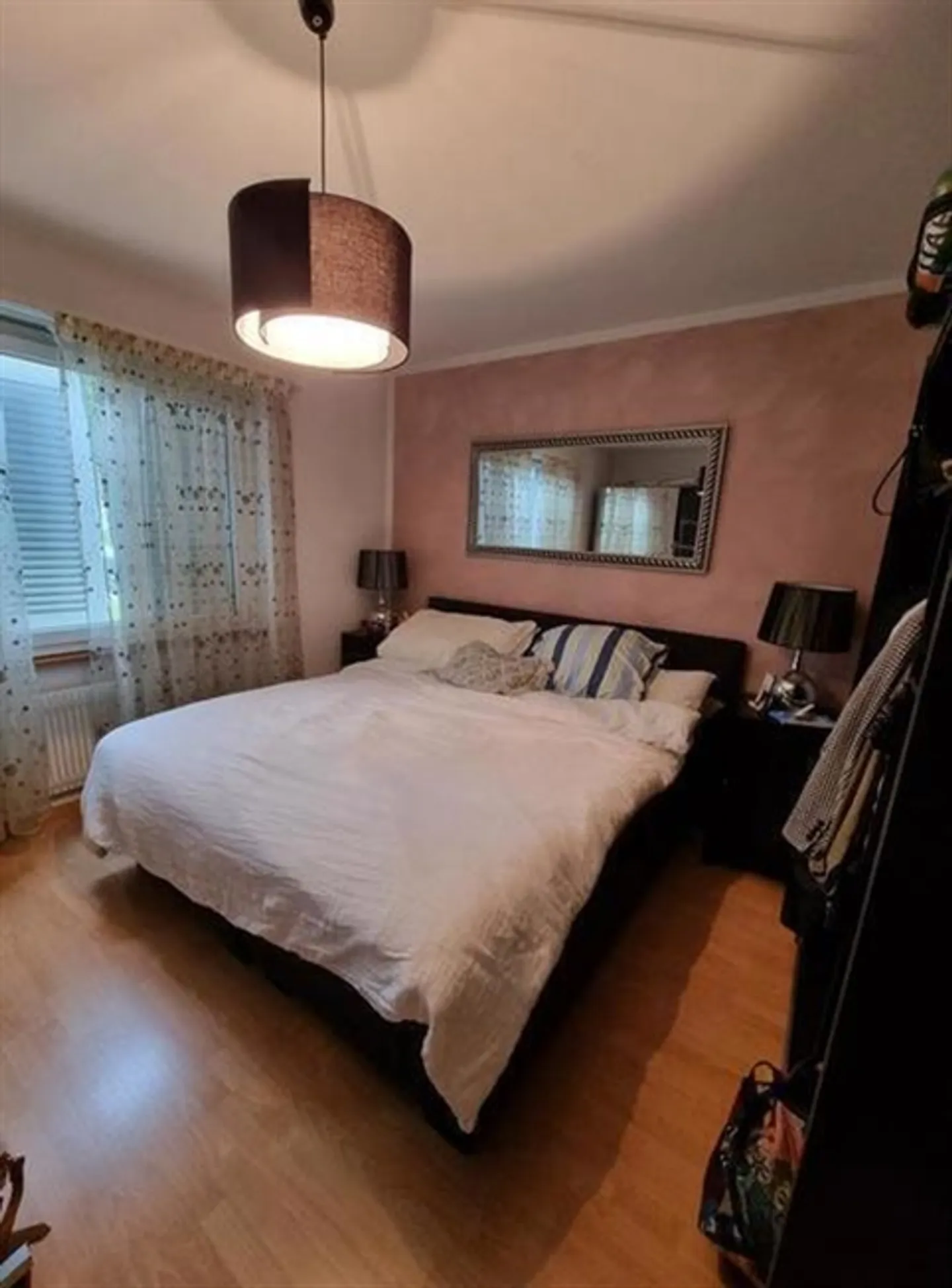 «APPARTAMENTO 2½ STANZE A BERN - BÜMPLIZ, ARREDATO, TEMPORANEO» - Foto 3 di 8