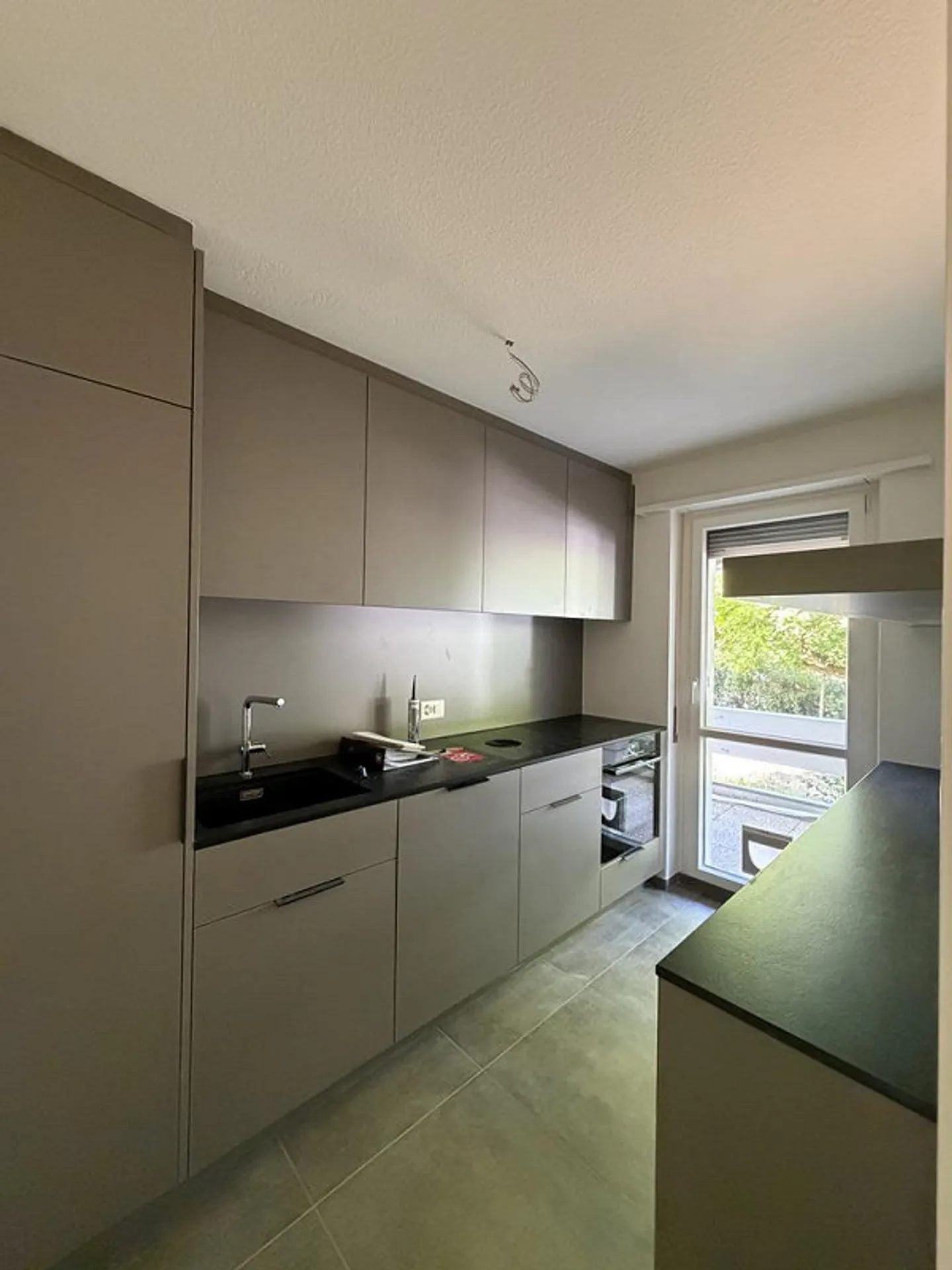 4.5-room apartment with new, modern fitted kitchen in Oberwil - Photo 8 of 9